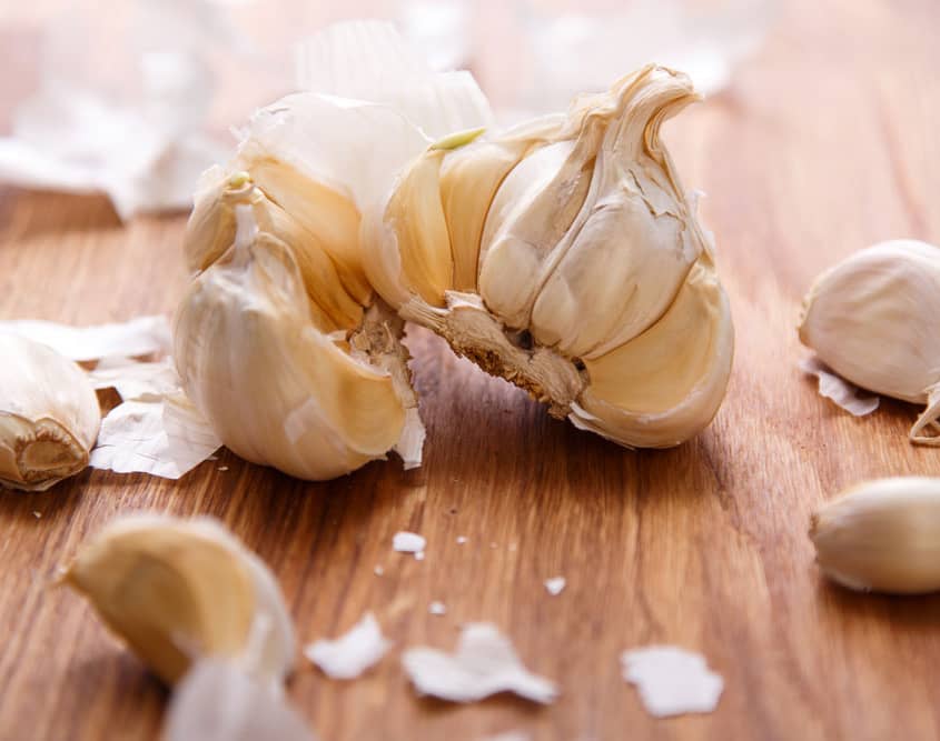 Garlic - anti-aging natural ingredients